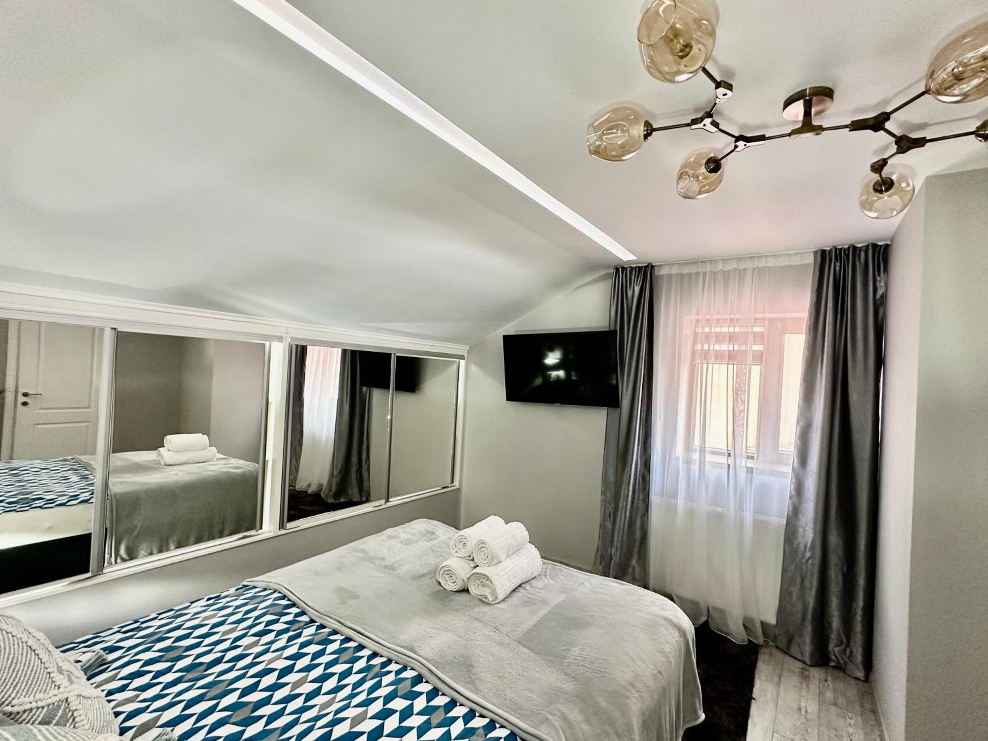 Deyinn Guest House Centrum Torda Kültér fotó