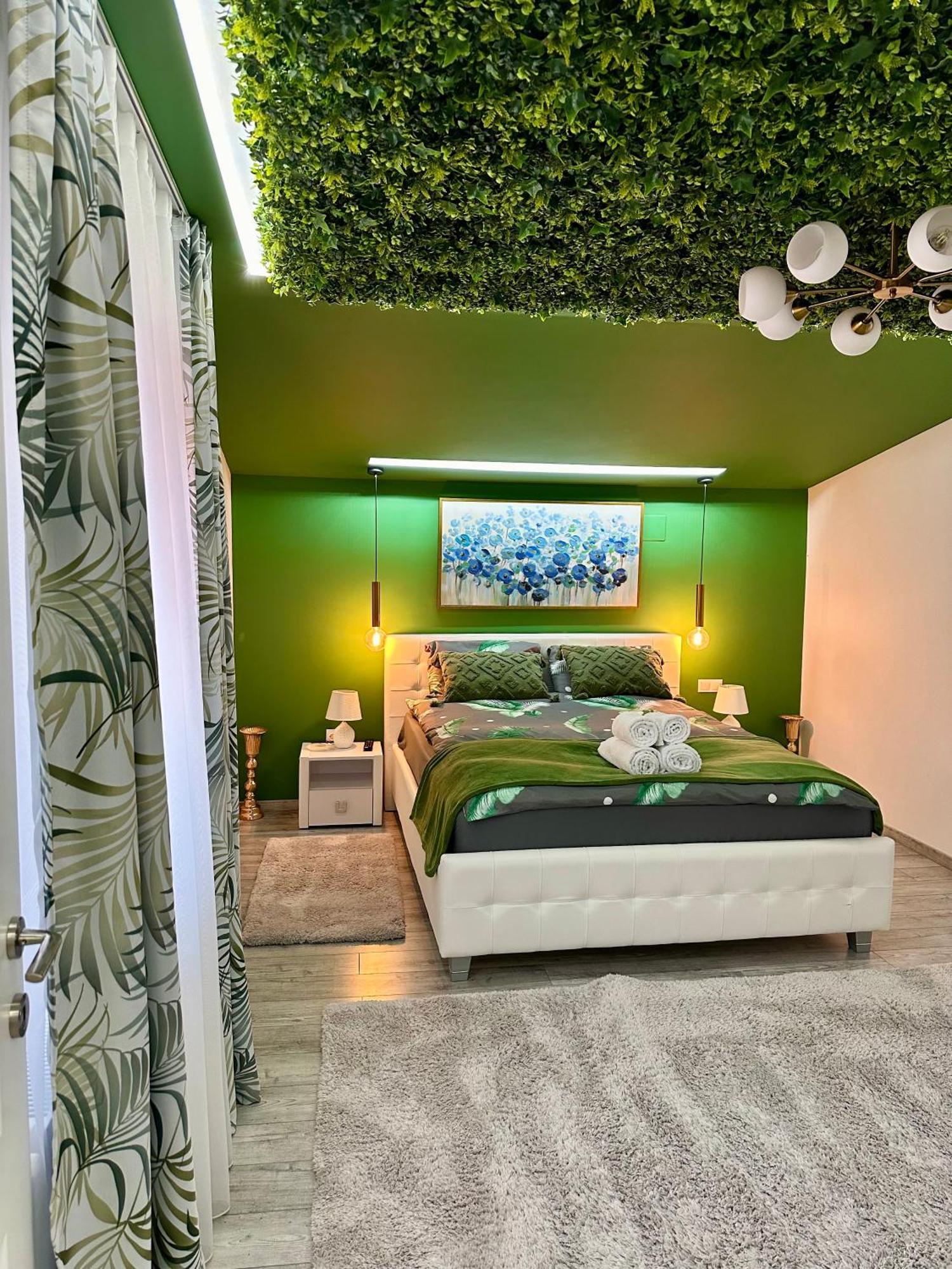 Deyinn Guest House Centrum Torda Kültér fotó